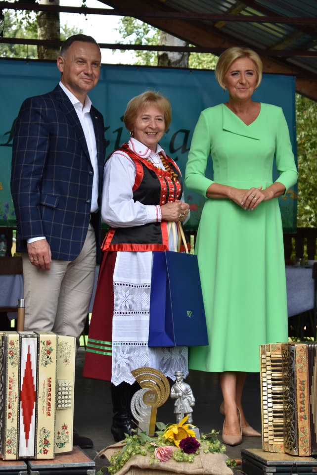 Prezydent Andrzej Duda z wizytą w Łodziskach w gminie Lelis [31.08.2023] - zdjęcie #2 - eOstroleka.pl