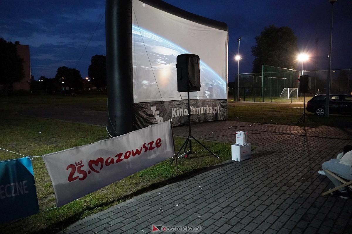 Filmowe Pożegnanie Lata. Minionki przy Szkole Podstawowej nr 2 [1.09.2023] - zdjęcie #24 - eOstroleka.pl