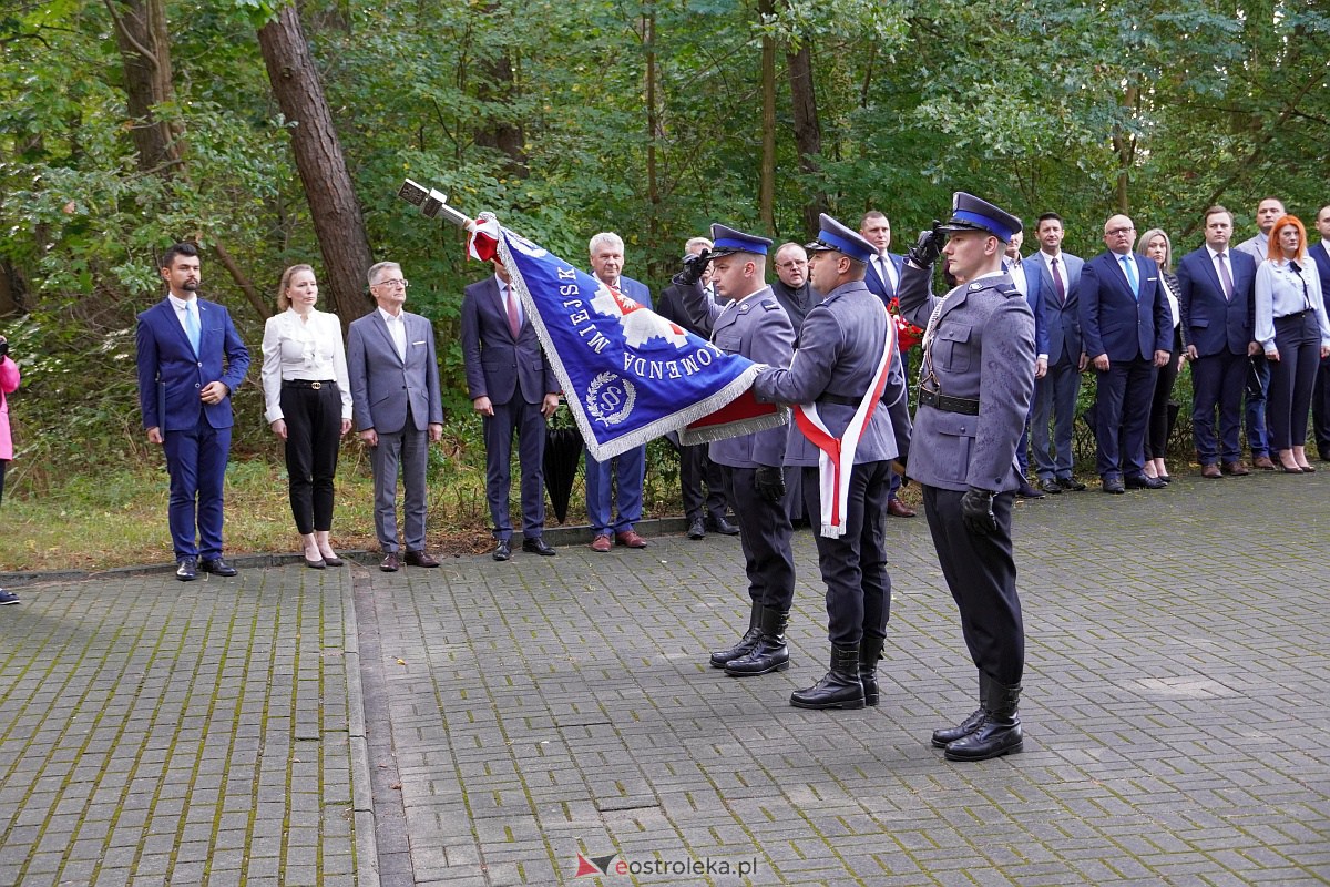 Obchody 84. rocznicy wybuchu II wojny światowej w Ostrołęce [1.09.2023] - zdjęcie #77 - eOstroleka.pl