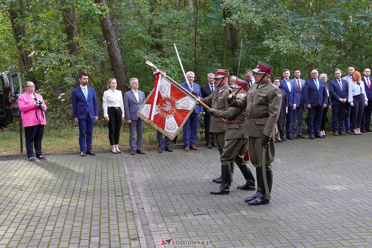 Obchody 84. rocznicy wybuchu II wojny światowej w Ostrołęce [1.09.2023] - zdjęcie #17 - eOstroleka.pl