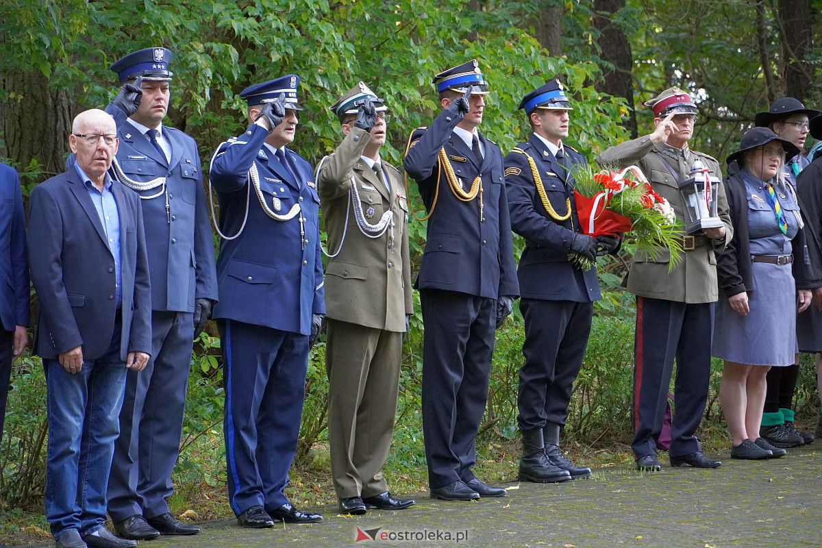 Obchody 84. rocznicy wybuchu II wojny światowej w Ostrołęce [1.09.2023] - zdjęcie #22 - eOstroleka.pl