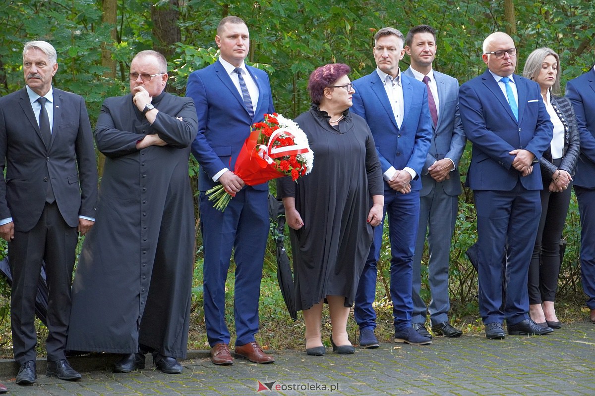 Obchody 84. rocznicy wybuchu II wojny światowej w Ostrołęce [1.09.2023] - zdjęcie #65 - eOstroleka.pl