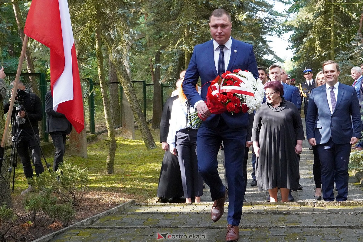 Obchody 84. rocznicy wybuchu II wojny światowej w Ostrołęce [1.09.2023] - zdjęcie #54 - eOstroleka.pl