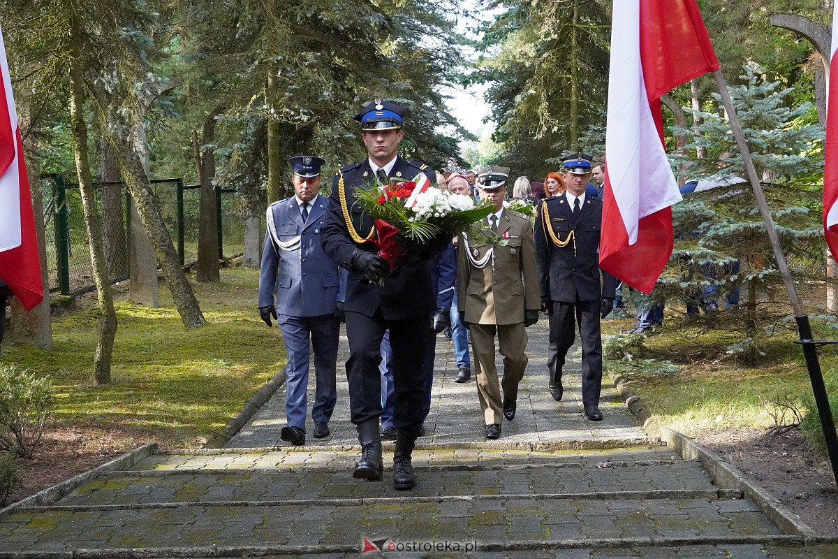 Obchody 84. rocznicy wybuchu II wojny światowej w Ostrołęce [1.09.2023] - zdjęcie #42 - eOstroleka.pl
