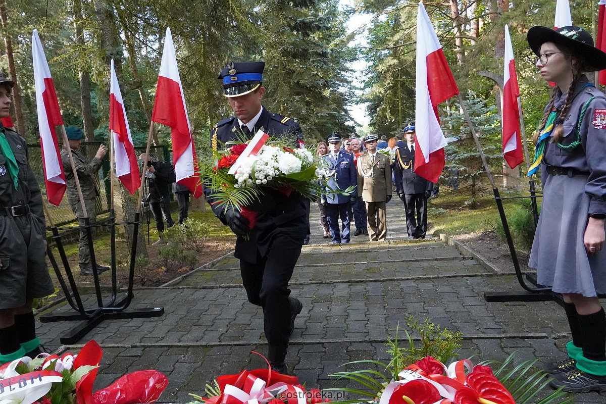 Obchody 84. rocznicy wybuchu II wojny światowej w Ostrołęce [1.09.2023] - zdjęcie #44 - eOstroleka.pl