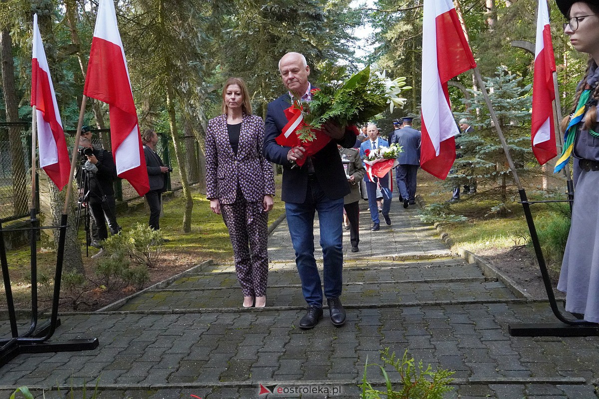 Obchody 84. rocznicy wybuchu II wojny światowej w Ostrołęce [1.09.2023] - zdjęcie #41 - eOstroleka.pl