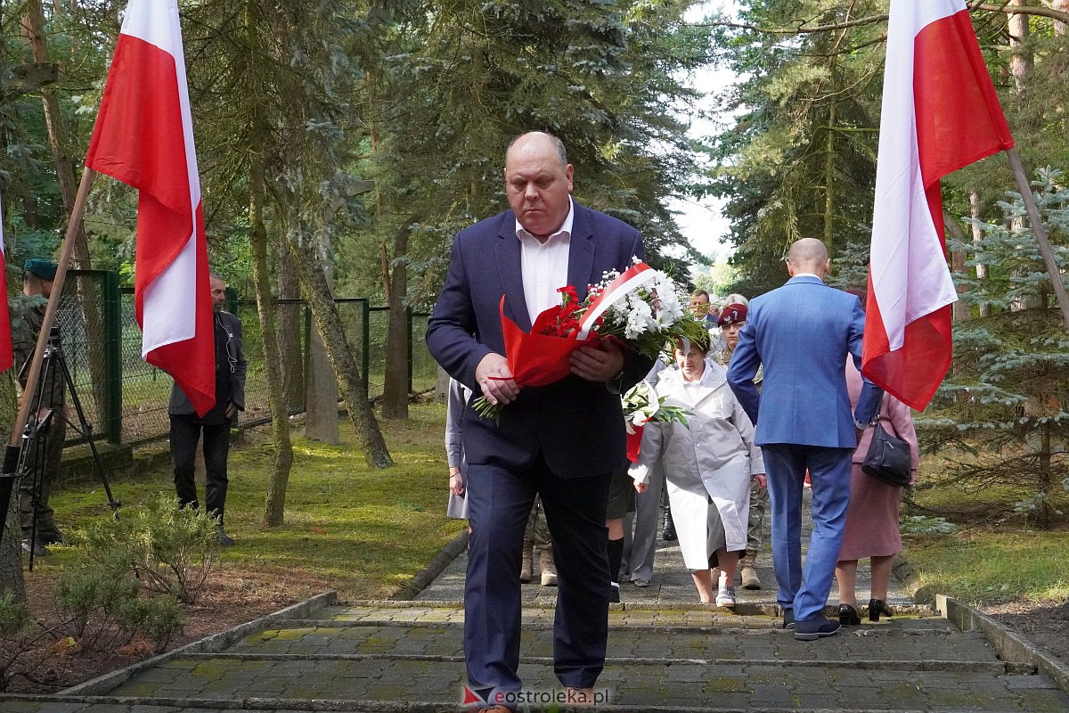 Obchody 84. rocznicy wybuchu II wojny światowej w Ostrołęce [1.09.2023] - zdjęcie #34 - eOstroleka.pl