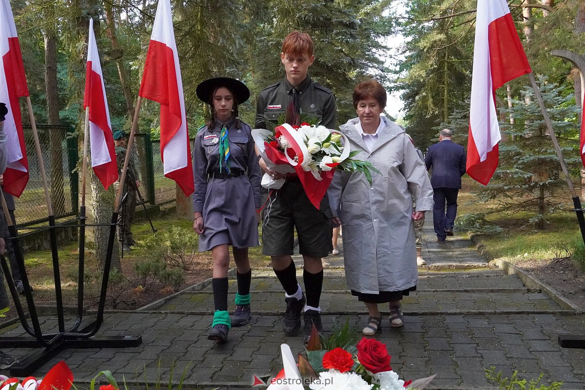 Obchody 84. rocznicy wybuchu II wojny światowej w Ostrołęce [1.09.2023] - zdjęcie #33 - eOstroleka.pl