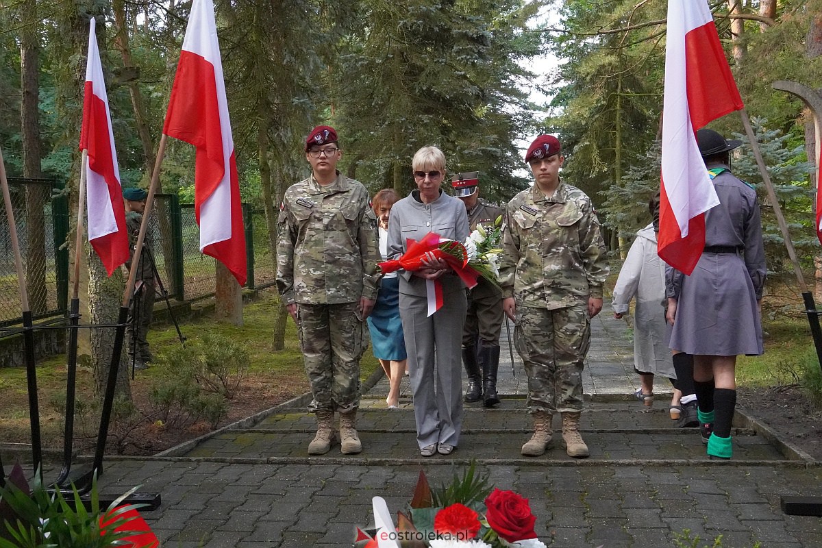 Obchody 84. rocznicy wybuchu II wojny światowej w Ostrołęce [1.09.2023] - zdjęcie #31 - eOstroleka.pl
