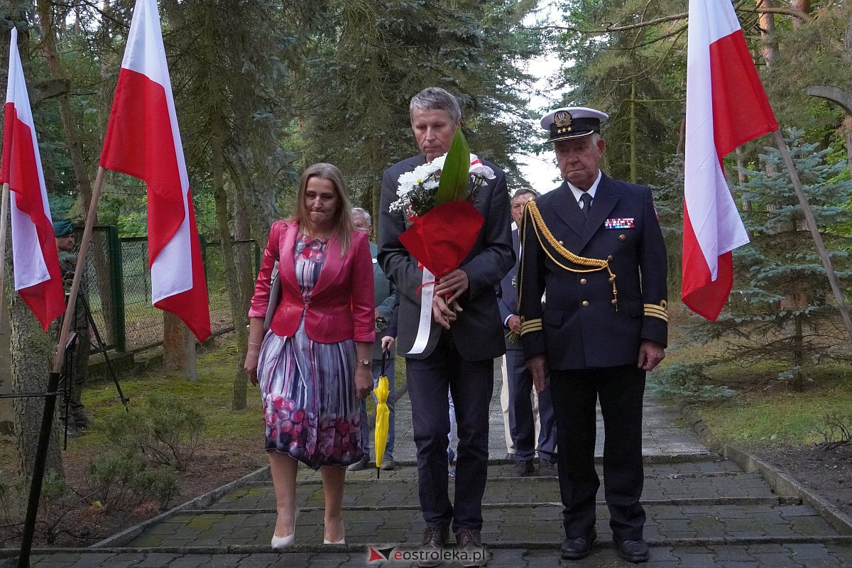 Obchody 84. rocznicy wybuchu II wojny światowej w Ostrołęce [1.09.2023] - zdjęcie #20 - eOstroleka.pl