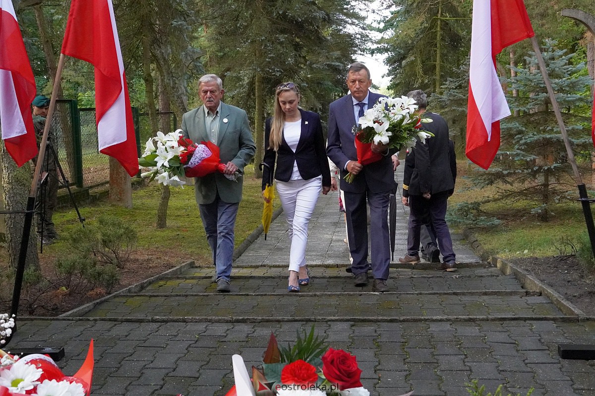 Obchody 84. rocznicy wybuchu II wojny światowej w Ostrołęce [1.09.2023] - zdjęcie #15 - eOstroleka.pl