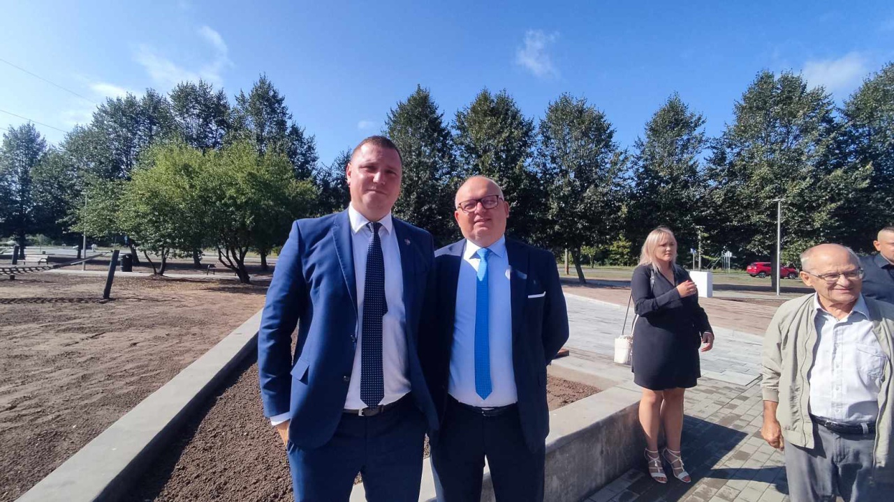 Nowe miejsce wypoczynku w Ostrołęce. Park kieszonkowy na osiedlu Centrum [1.09.2023] - zdjęcie #5 - eOstroleka.pl