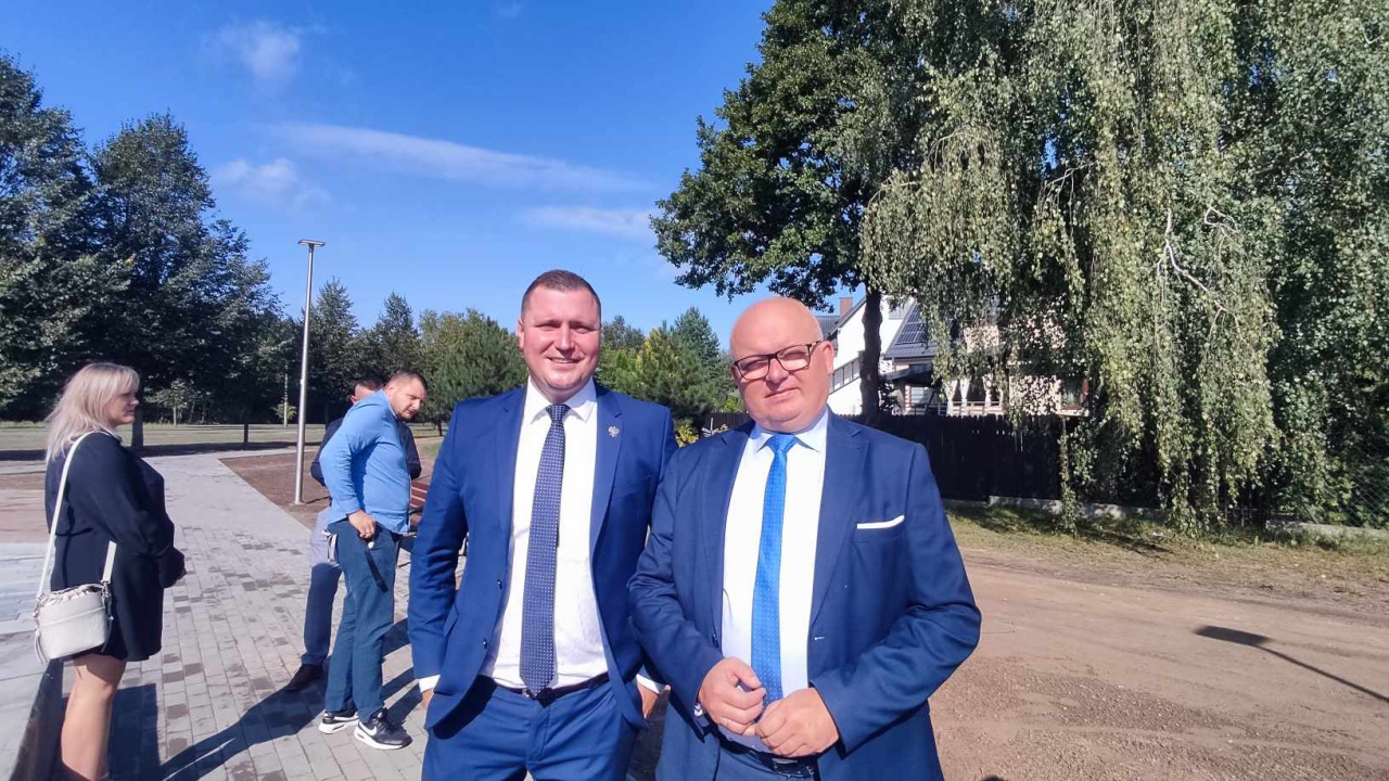 Nowe miejsce wypoczynku w Ostrołęce. Park kieszonkowy na osiedlu Centrum [1.09.2023] - zdjęcie #3 - eOstroleka.pl