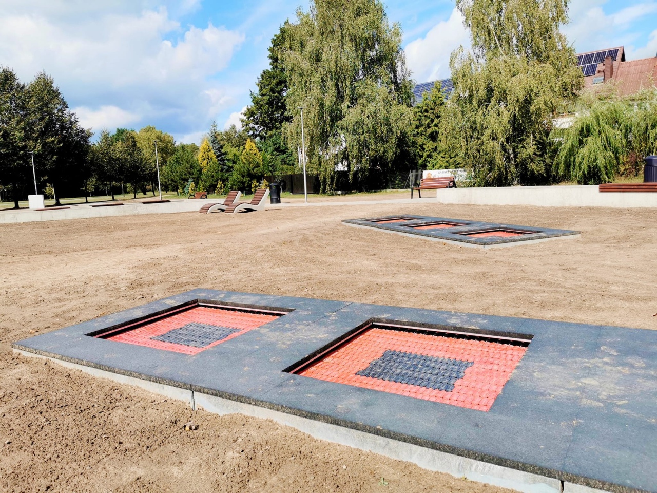 Nowe miejsce wypoczynku w Ostrołęce. Park kieszonkowy na osiedlu Centrum [1.09.2023] - zdjęcie #20 - eOstroleka.pl
