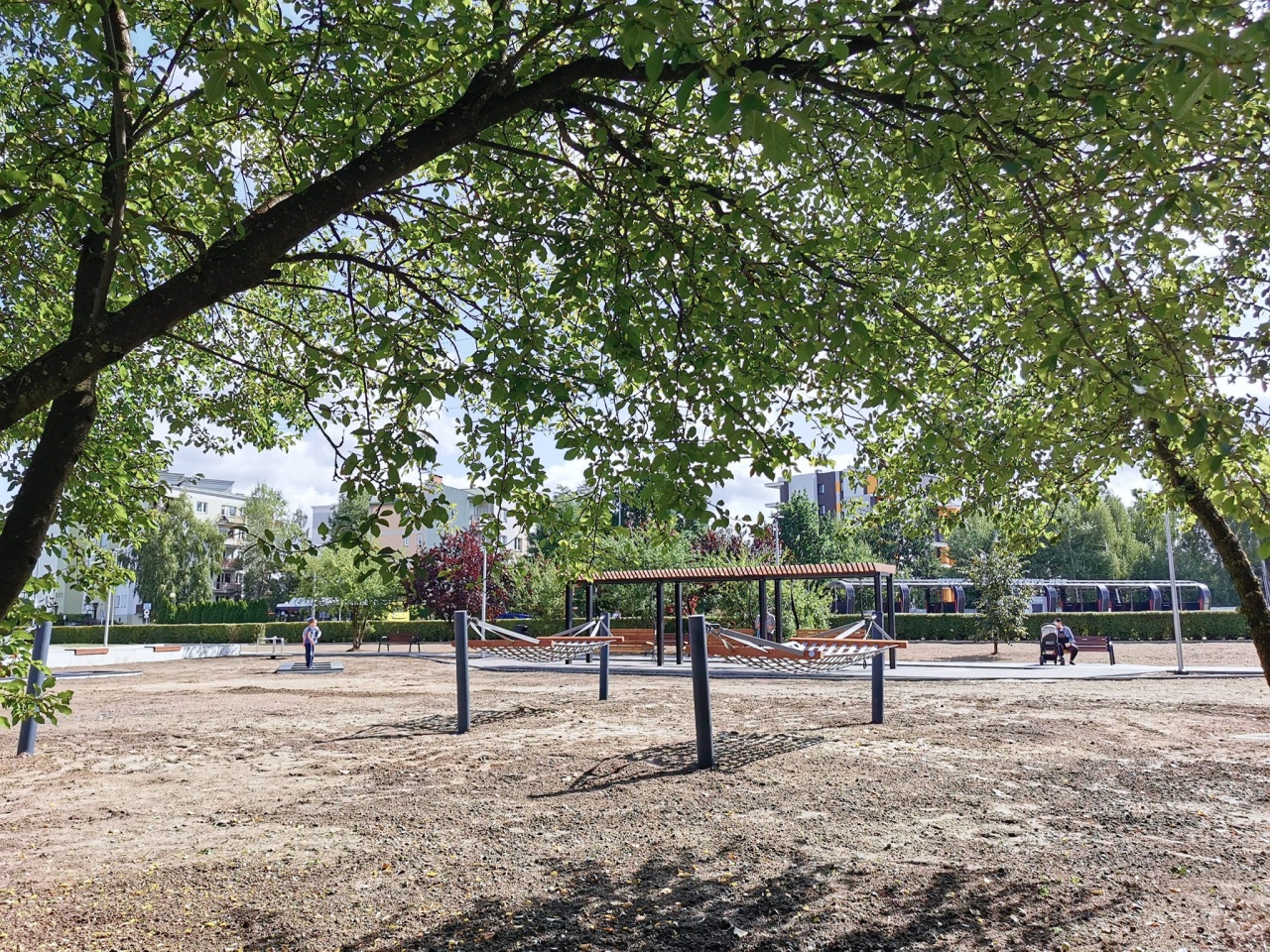 Nowe miejsce wypoczynku w Ostrołęce. Park kieszonkowy na osiedlu Centrum [1.09.2023] - zdjęcie #16 - eOstroleka.pl