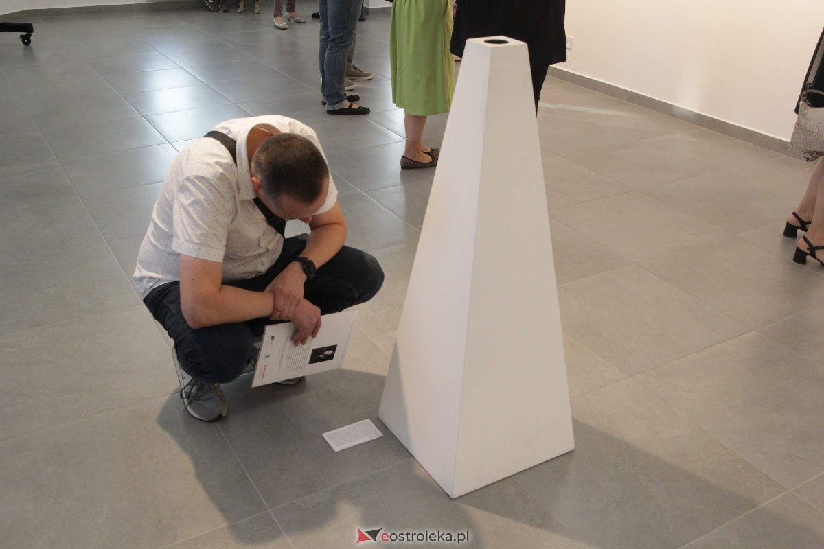 Wernisaż wystawy: Chwila, moment, życie w obrazie [01.09.2023] - zdjęcie #29 - eOstroleka.pl