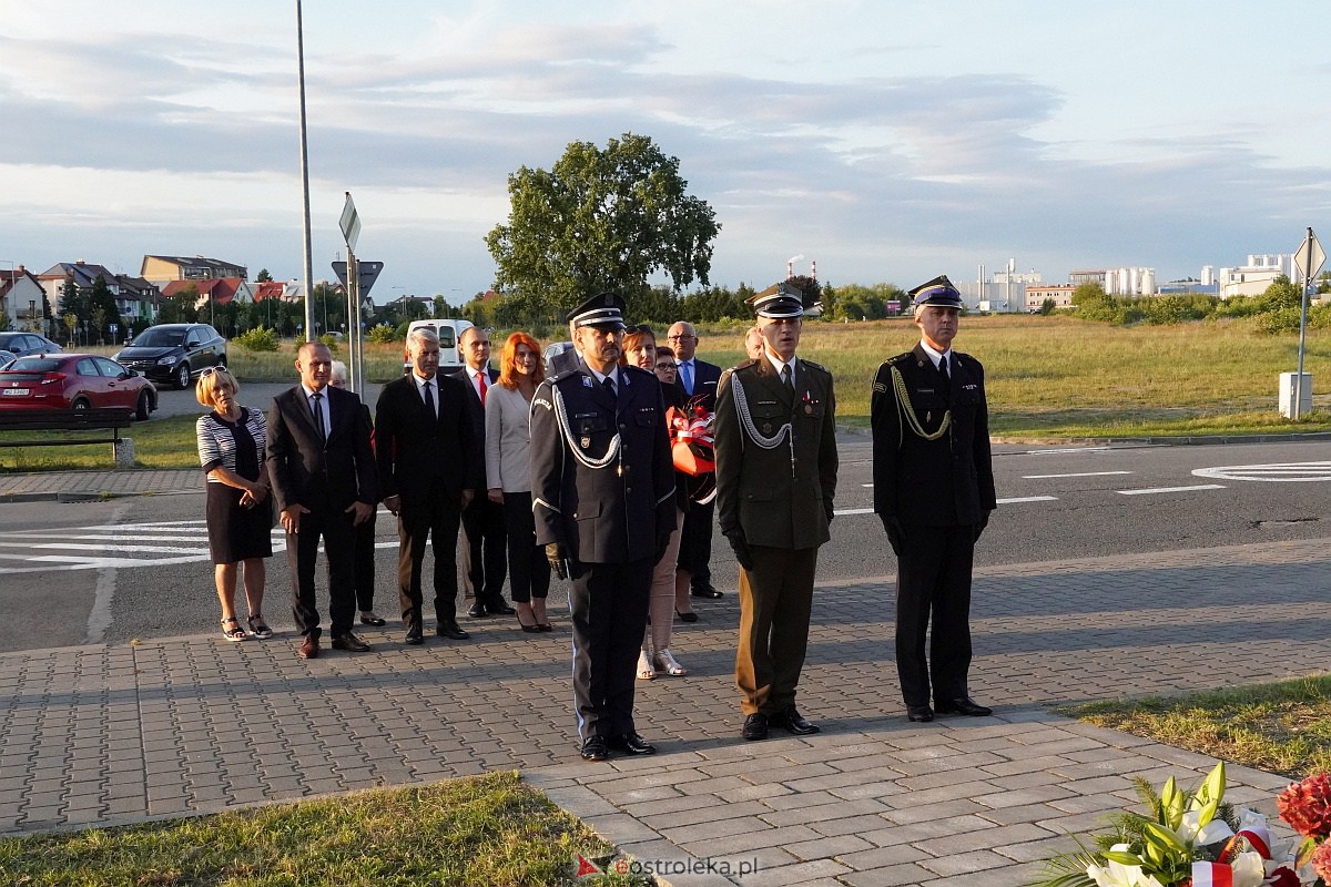 Obchody 84. rocznicy wybuchu II wojny światowej w Ostrołęce [1.09.2023] - zdjęcie #22 - eOstroleka.pl