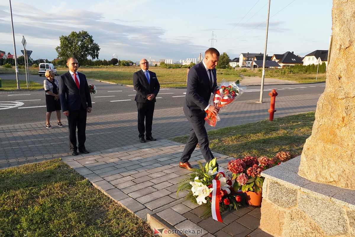 Obchody 84. rocznicy wybuchu II wojny światowej w Ostrołęce [1.09.2023] - zdjęcie #11 - eOstroleka.pl