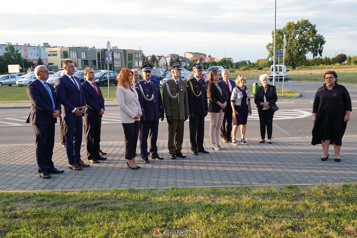 Obchody 84. rocznicy wybuchu II wojny światowej w Ostrołęce [1.09.2023] - zdjęcie #4 - eOstroleka.pl
