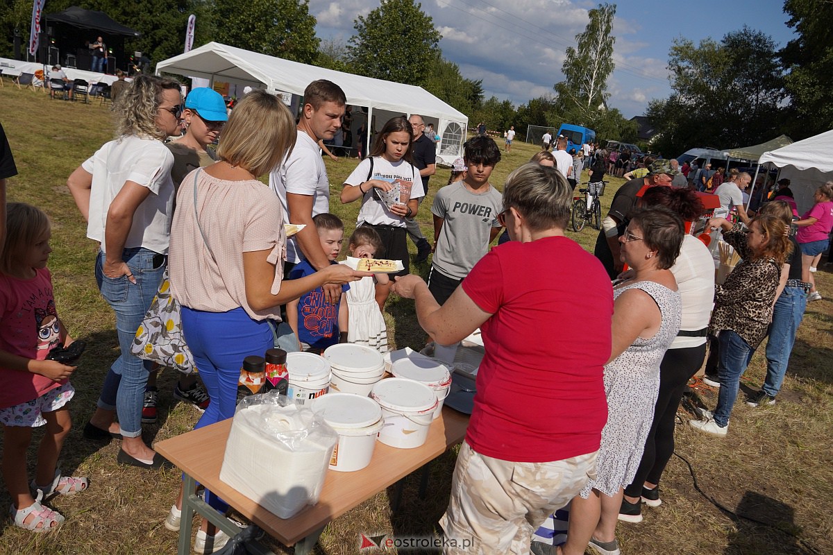Festyn rodzinny na osiedlu Łazek [02.09.2023] - zdjęcie #29 - eOstroleka.pl