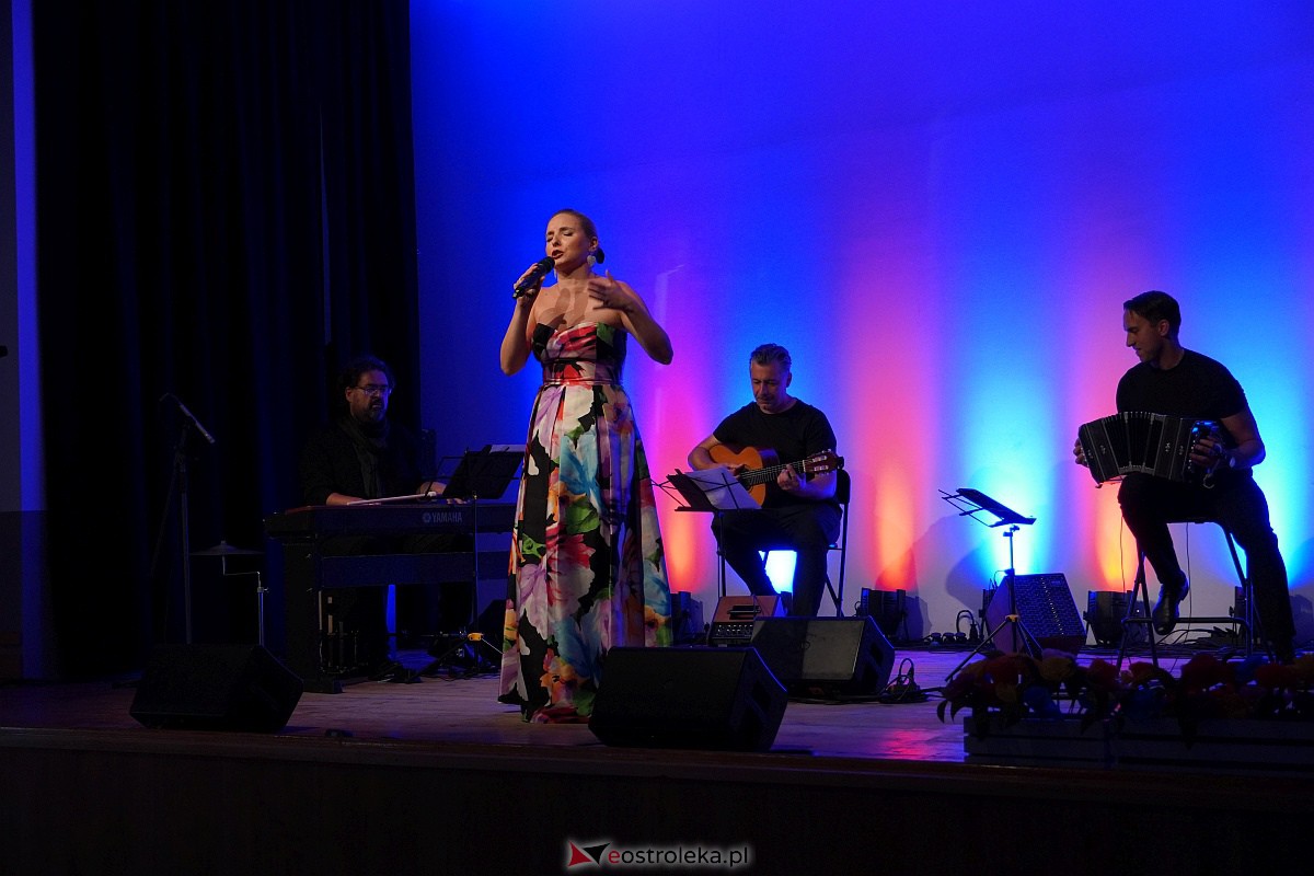 Ostrołęckie Operalia: Koncert w klimatach południa w Lelisie [2.09.2023] - zdjęcie #8 - eOstroleka.pl