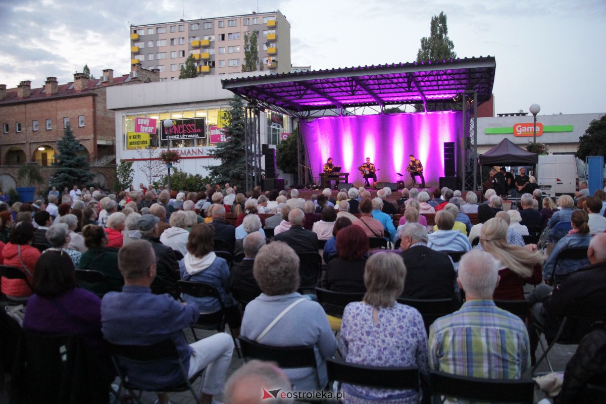 VIII Festiwal Muzyczny Ostrołęckie Operalia - Muzyka Południa, koncert na Placu Wolności w Ostrołęce [02.09.2023] - zdjęcie #42 - eOstroleka.pl