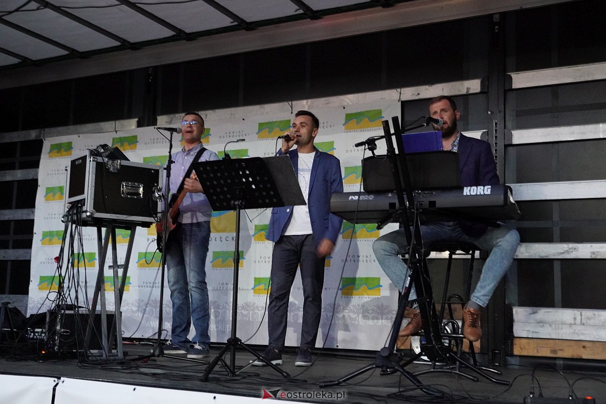 Lelis. Potańcówka wiejska w ramach cyklu #WeWsiObok  [2.09.2023] - zdjęcie #31 - eOstroleka.pl