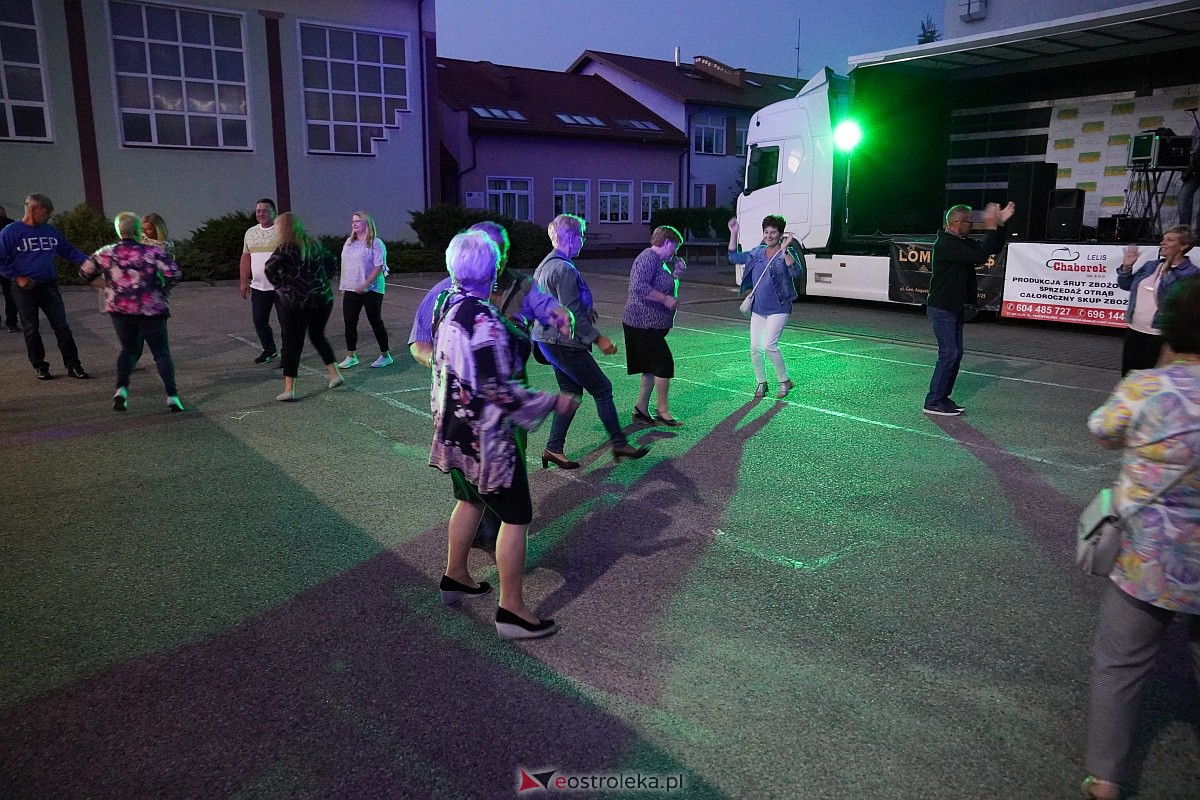 Lelis. Potańcówka wiejska w ramach cyklu #WeWsiObok  [2.09.2023] - zdjęcie #25 - eOstroleka.pl