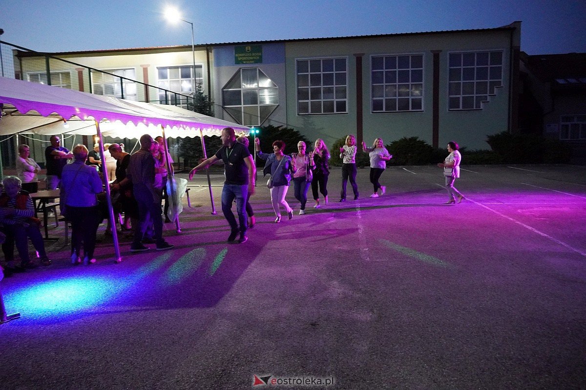 Lelis. Potańcówka wiejska w ramach cyklu #WeWsiObok  [2.09.2023] - zdjęcie #10 - eOstroleka.pl