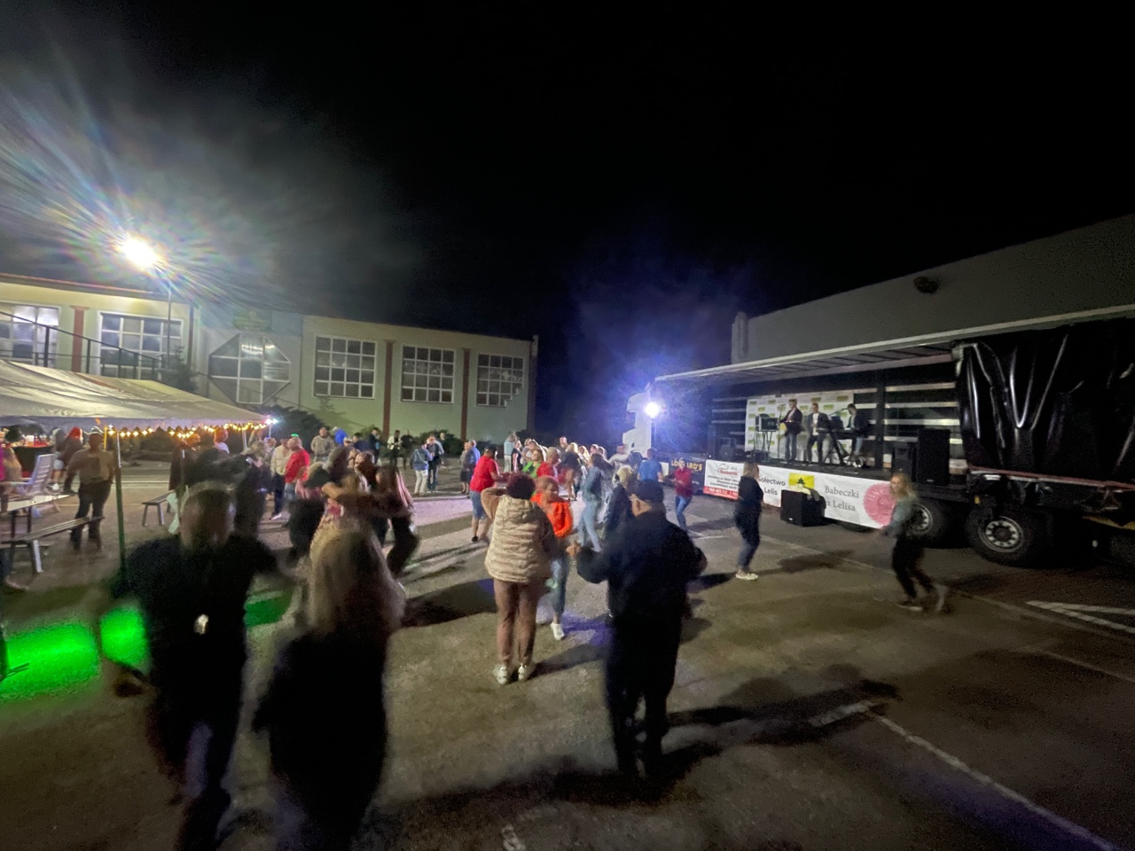 Lelis. Potańcówka wiejska w ramach cyklu #WeWsiObok  [2.09.2023] - zdjęcie #6 - eOstroleka.pl