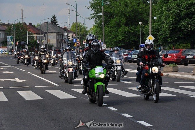 4 Zlot Motocyklowy - parada (21.05.2011) - zdjęcie #41 - eOstroleka.pl