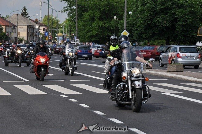 4 Zlot Motocyklowy - parada (21.05.2011) - zdjęcie #28 - eOstroleka.pl