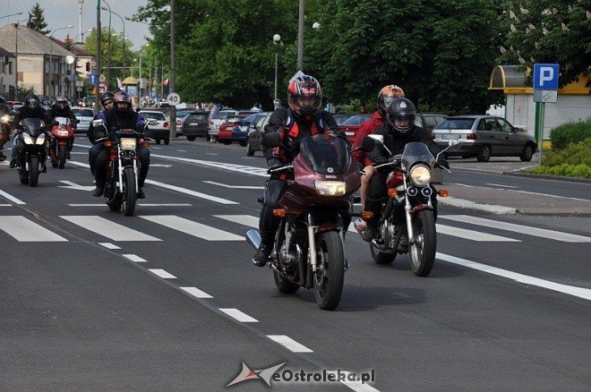 4 Zlot Motocyklowy - parada (21.05.2011) - zdjęcie #25 - eOstroleka.pl
