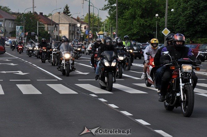 4 Zlot Motocyklowy - parada (21.05.2011) - zdjęcie #24 - eOstroleka.pl