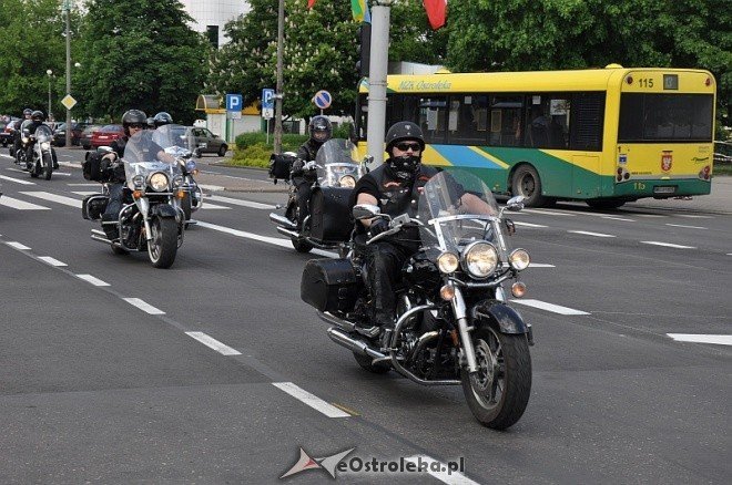 4 Zlot Motocyklowy - parada (21.05.2011) - zdjęcie #7 - eOstroleka.pl