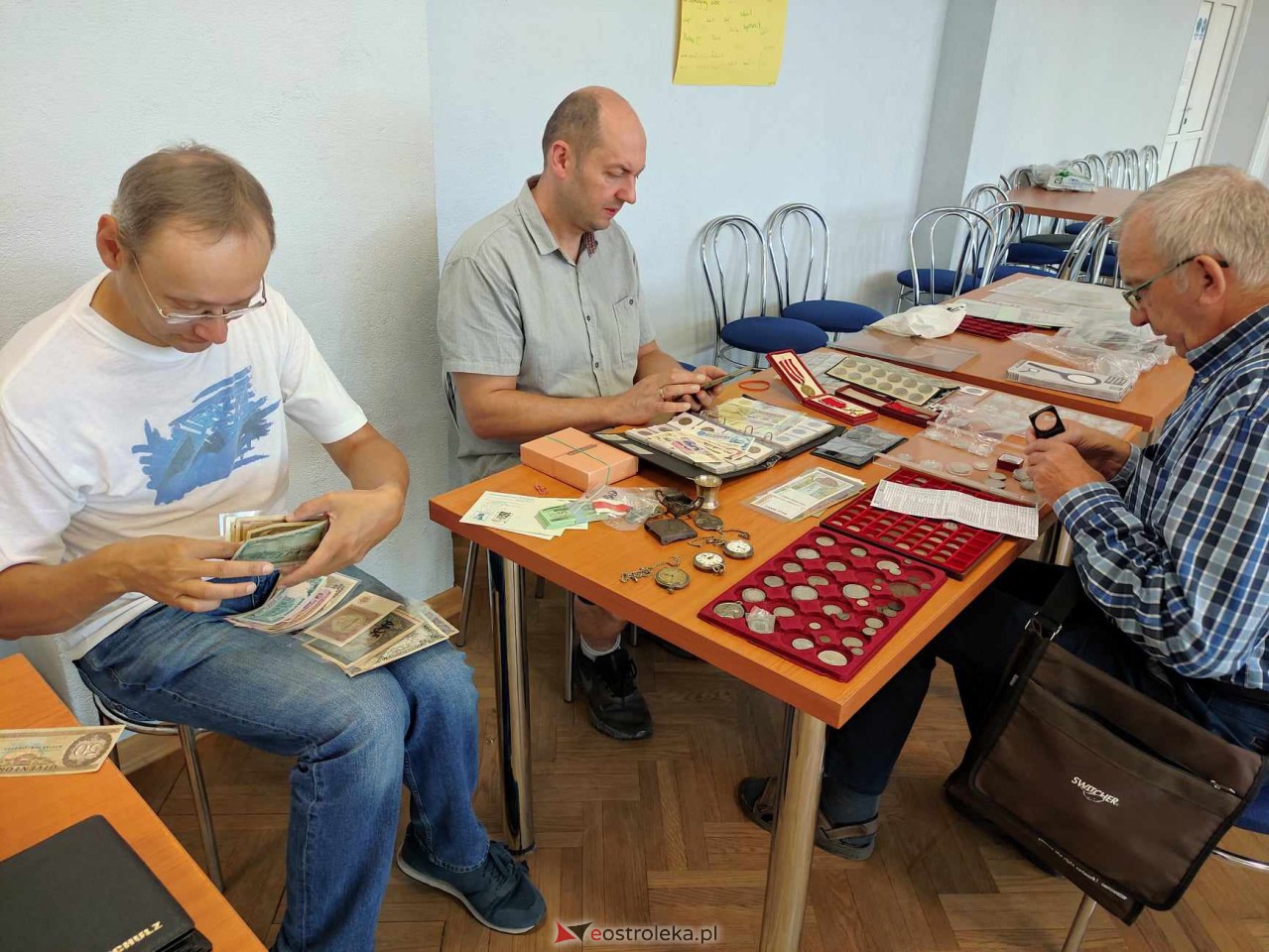 Co po wakacjach słychać u ostrołęckich kolekcjonerów? Zaglądamy na ich giełdę [3.09.2023] - zdjęcie #12 - eOstroleka.pl