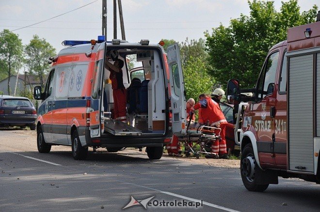 Wypadek w Tobolicach (21.05.2011) - zdjęcie #2 - eOstroleka.pl