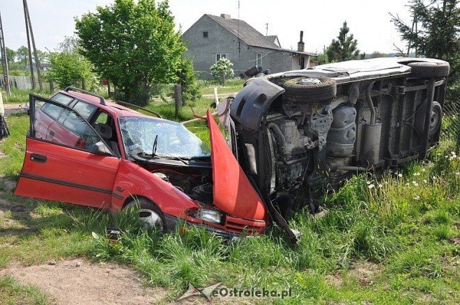 Wypadek w Tobolicach (21.05.2011) - zdjęcie #9 - eOstroleka.pl