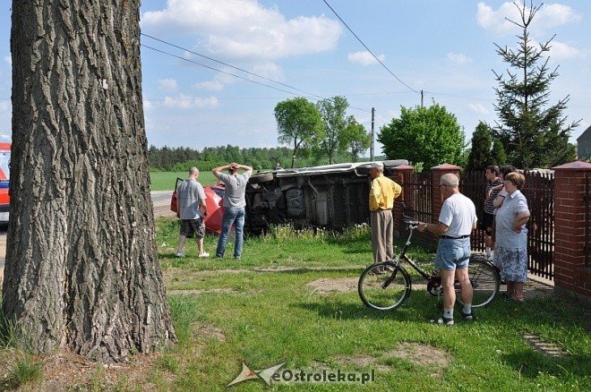 Wypadek w Tobolicach (21.05.2011) - zdjęcie #16 - eOstroleka.pl