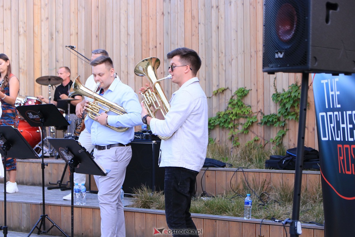 Muzyczne Lato w tężni - The Orchestrose [03.09.2023] - zdjęcie #50 - eOstroleka.pl