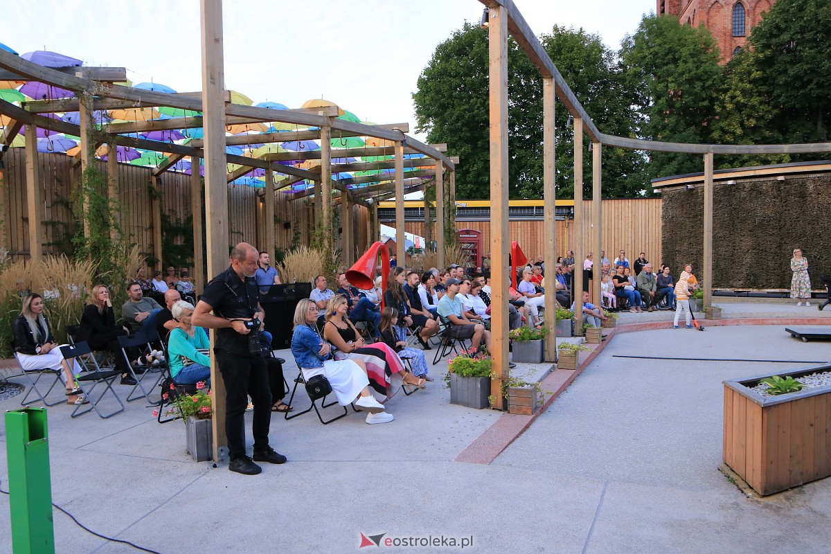 Muzyczne Lato w tężni - The Orchestrose [03.09.2023] - zdjęcie #33 - eOstroleka.pl