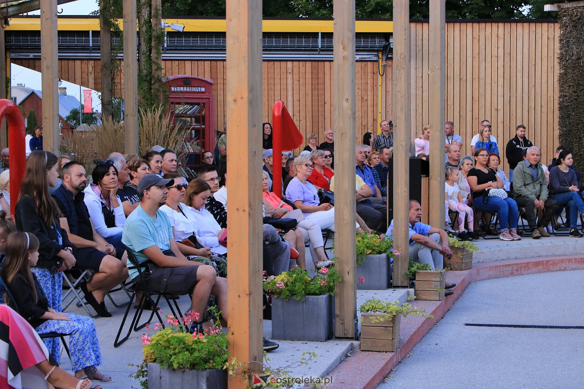 Muzyczne Lato w tężni - The Orchestrose [03.09.2023] - zdjęcie #31 - eOstroleka.pl