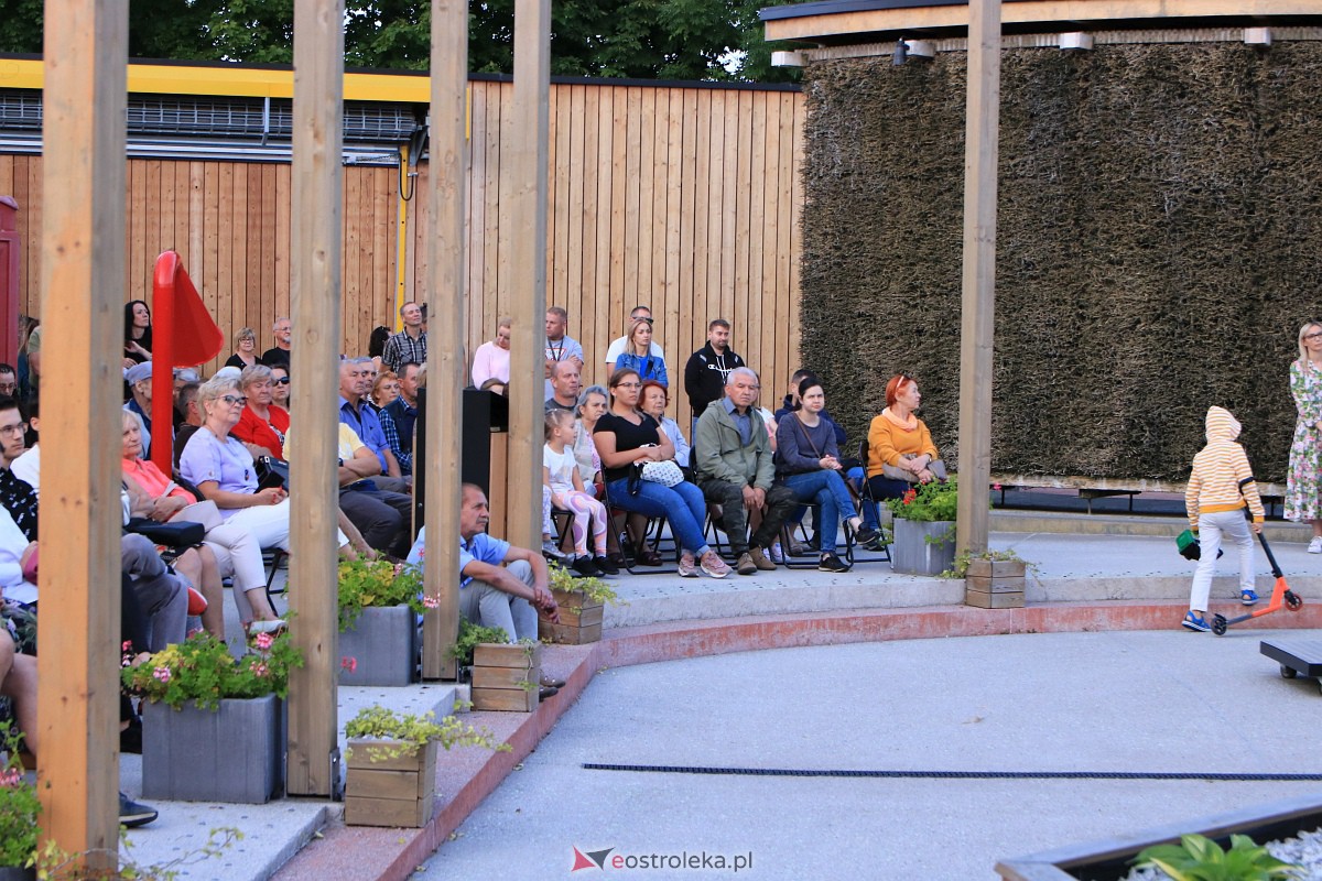 Muzyczne Lato w tężni - The Orchestrose [03.09.2023] - zdjęcie #30 - eOstroleka.pl