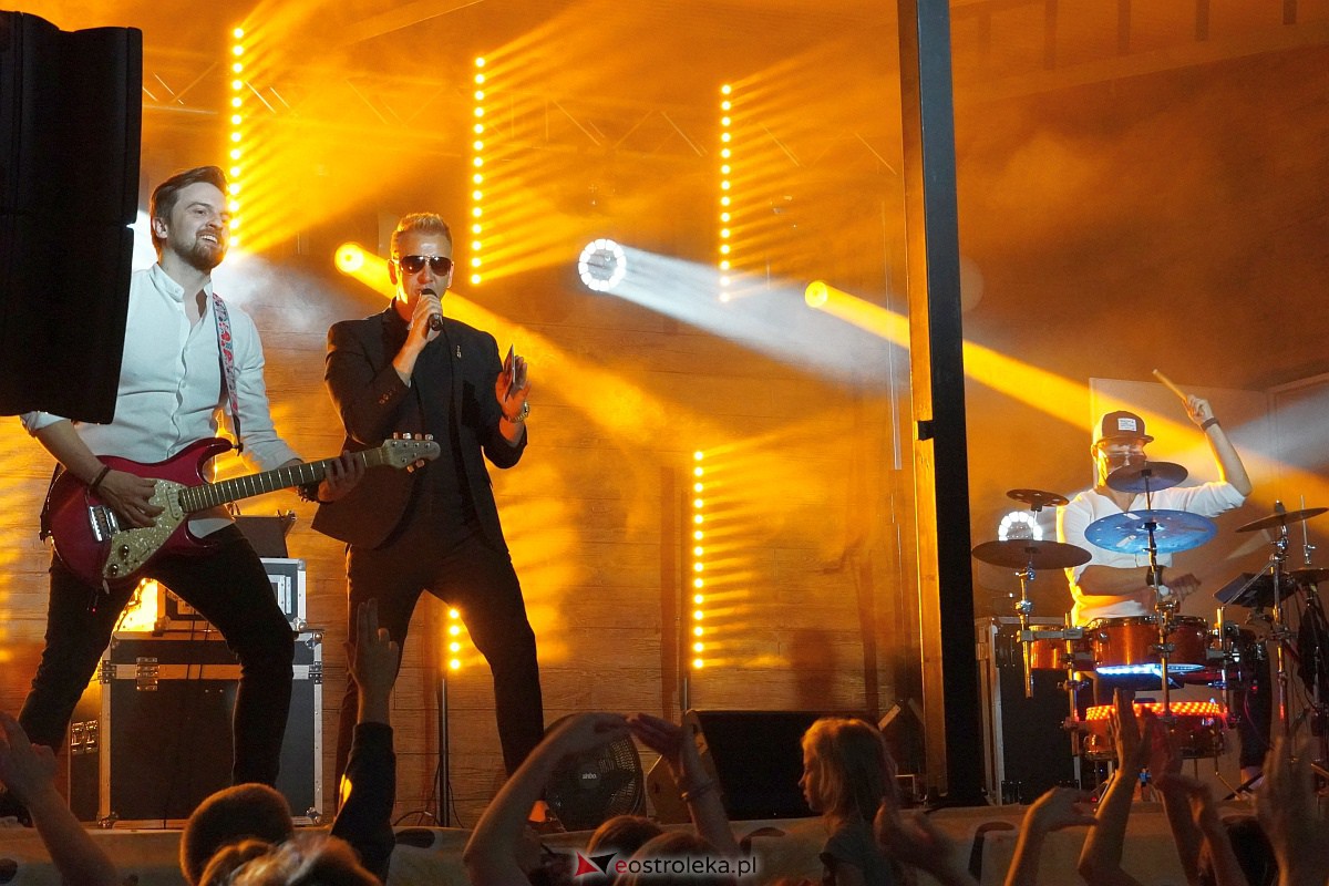 Zabawa dożynkowa w Troszynie. Wśród gwiazd News i Mejk [3.09.2023] - zdjęcie #130 - eOstroleka.pl