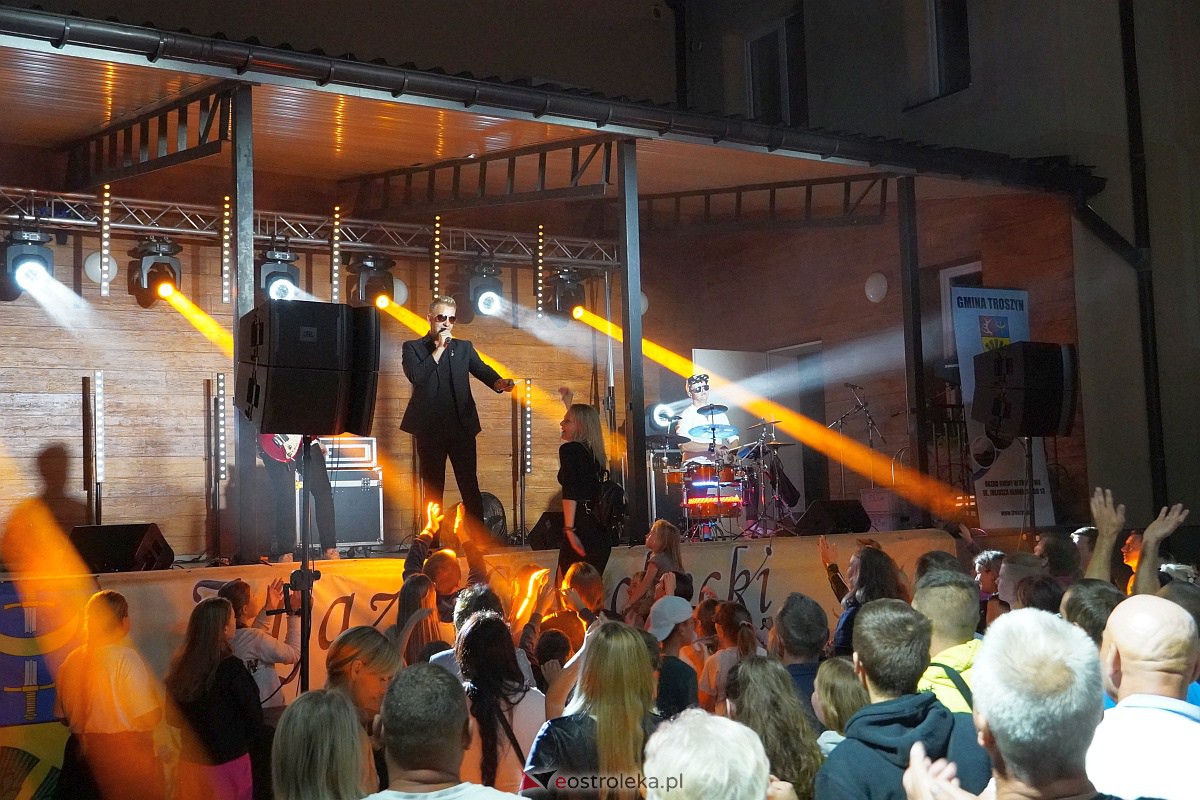 Zabawa dożynkowa w Troszynie. Wśród gwiazd News i Mejk [3.09.2023] - zdjęcie #124 - eOstroleka.pl