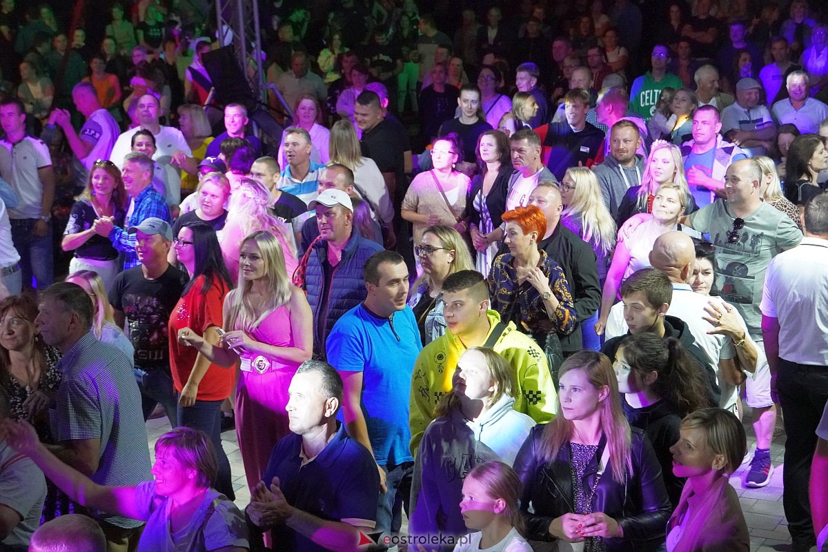 Zabawa dożynkowa w Troszynie. Wśród gwiazd News i Mejk [3.09.2023] - zdjęcie #116 - eOstroleka.pl