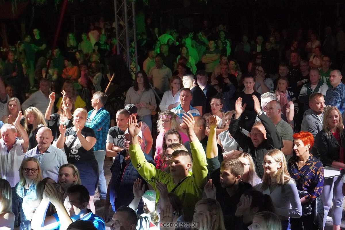 Zabawa dożynkowa w Troszynie. Wśród gwiazd News i Mejk [3.09.2023] - zdjęcie #105 - eOstroleka.pl