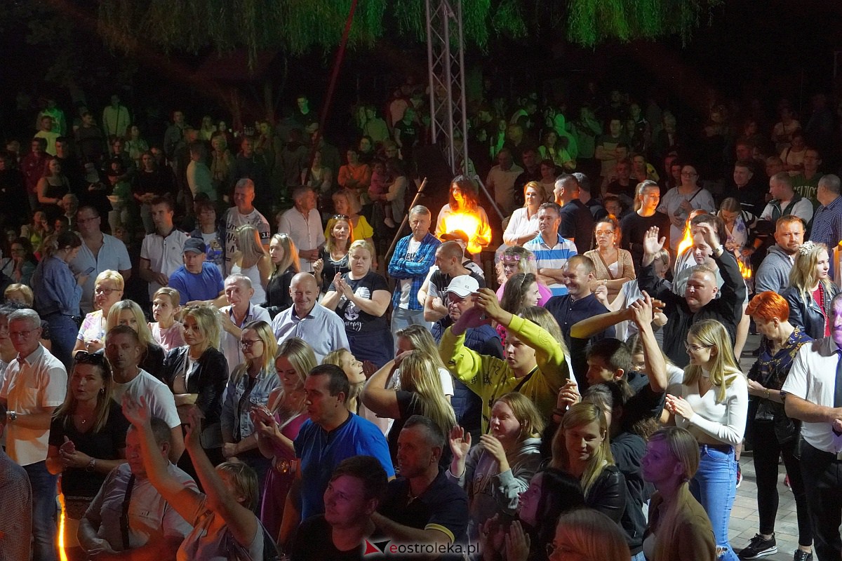 Zabawa dożynkowa w Troszynie. Wśród gwiazd News i Mejk [3.09.2023] - zdjęcie #103 - eOstroleka.pl