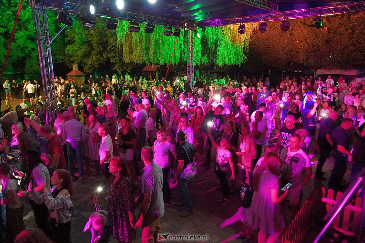 Zabawa dożynkowa w Troszynie. Wśród gwiazd News i Mejk [3.09.2023] - zdjęcie #94 - eOstroleka.pl