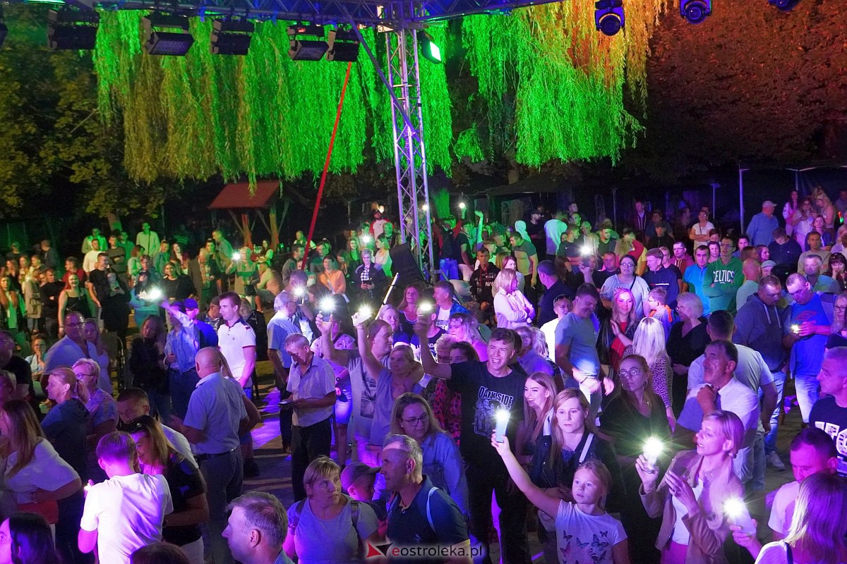 Zabawa dożynkowa w Troszynie. Wśród gwiazd News i Mejk [3.09.2023] - zdjęcie #89 - eOstroleka.pl